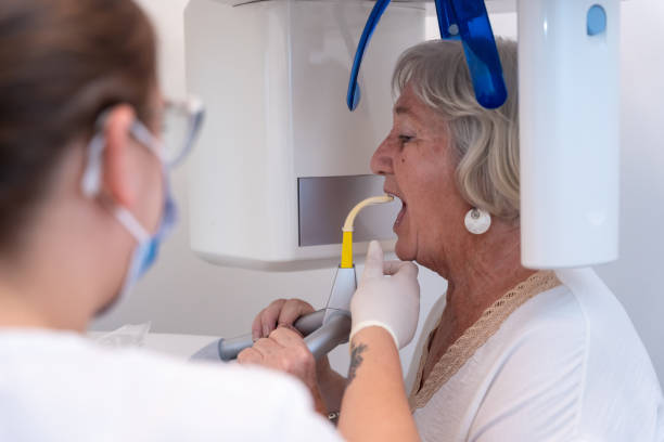 Best Cracked Tooth Emergency Dentist  in Lakewood, WA